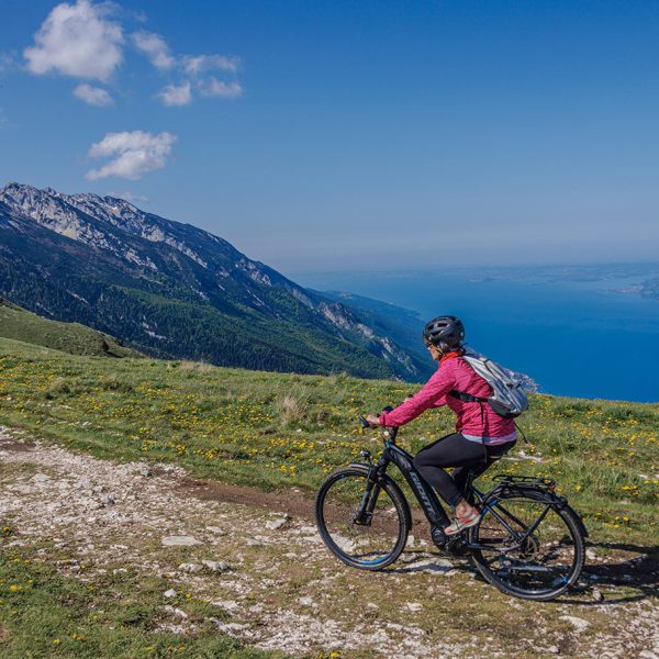 01-mountainbike-funivia-monte-baldo-malcesine