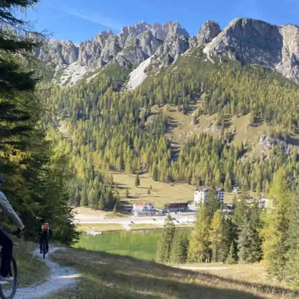 Tour_bici_con_guida_dolomiti_BELEB